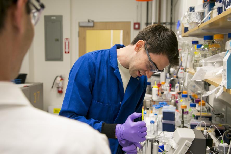 Chemistry Student in Kritzer Lab